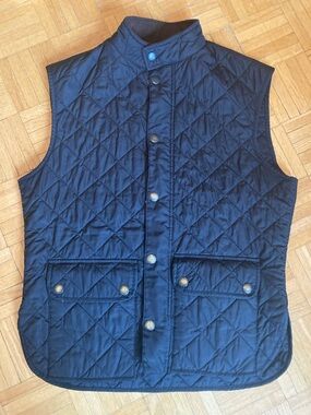 Barbour Black Quilted Men's Vest with Snap Front